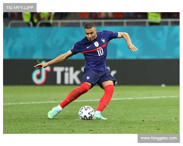 从队内竞争与心理压力角度探析舒斯特尔退出西德国家队的深层原因 从队内竞争与心理压力角度探析舒斯特尔退出西德国家队的深层原因